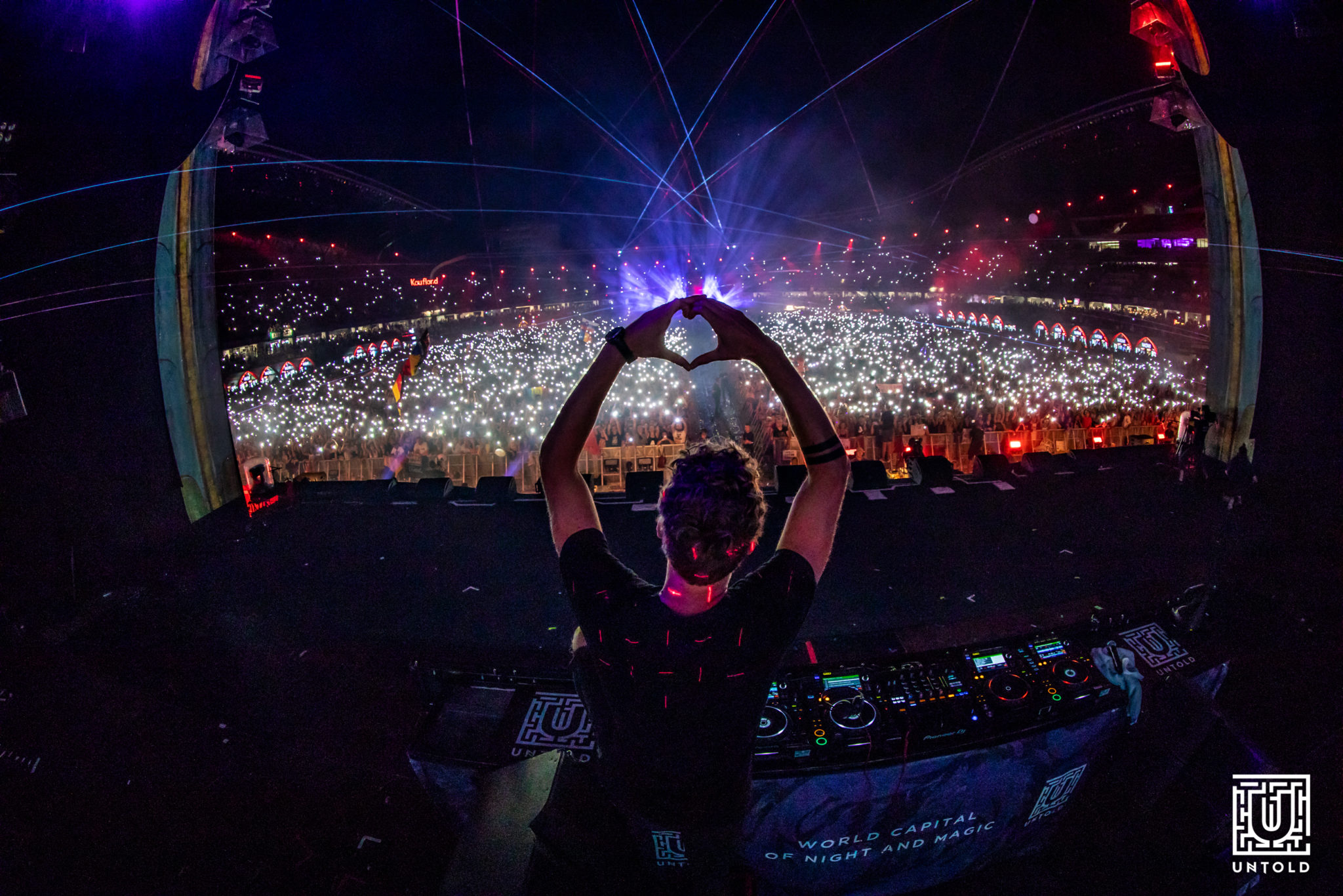 UNTOLD: Un nou record stabilit de Armin van Buuren: peste 7 ore pe scenă (VIDEO, FOTO) 2 UNTOLD 2018 day4 2