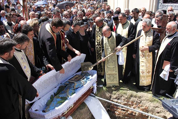 reguli noi de înmormântare