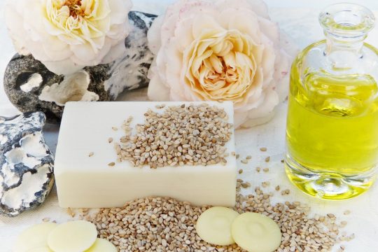 13 beneficii ale uleiului de trandafiri
