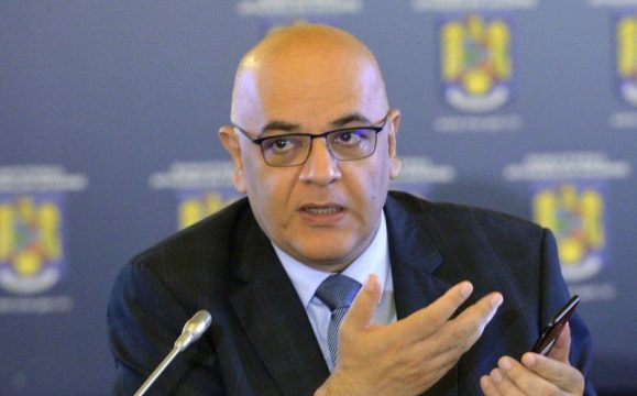 Raed Arafat: Trebuie să învățăm să trăim cu acest virus