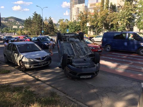 ULTIMĂ ORĂ - Accident lângă Colina, în Mănăștur FOTO