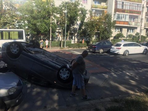 ULTIMĂ ORĂ - Accident lângă Colina, în Mănăștur FOTO 3 ULTIMĂ ORĂ - Accident lângă Colina, în Mănăștur FOTO