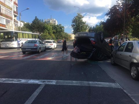 ULTIMĂ ORĂ - Accident lângă Colina, în Mănăștur FOTO 4 ULTIMĂ ORĂ - Accident lângă Colina, în Mănăștur FOTO