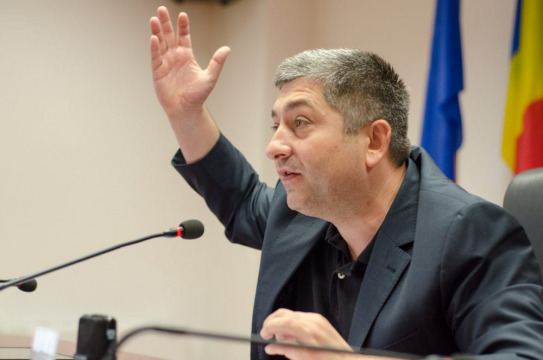 Alin Tişe: 